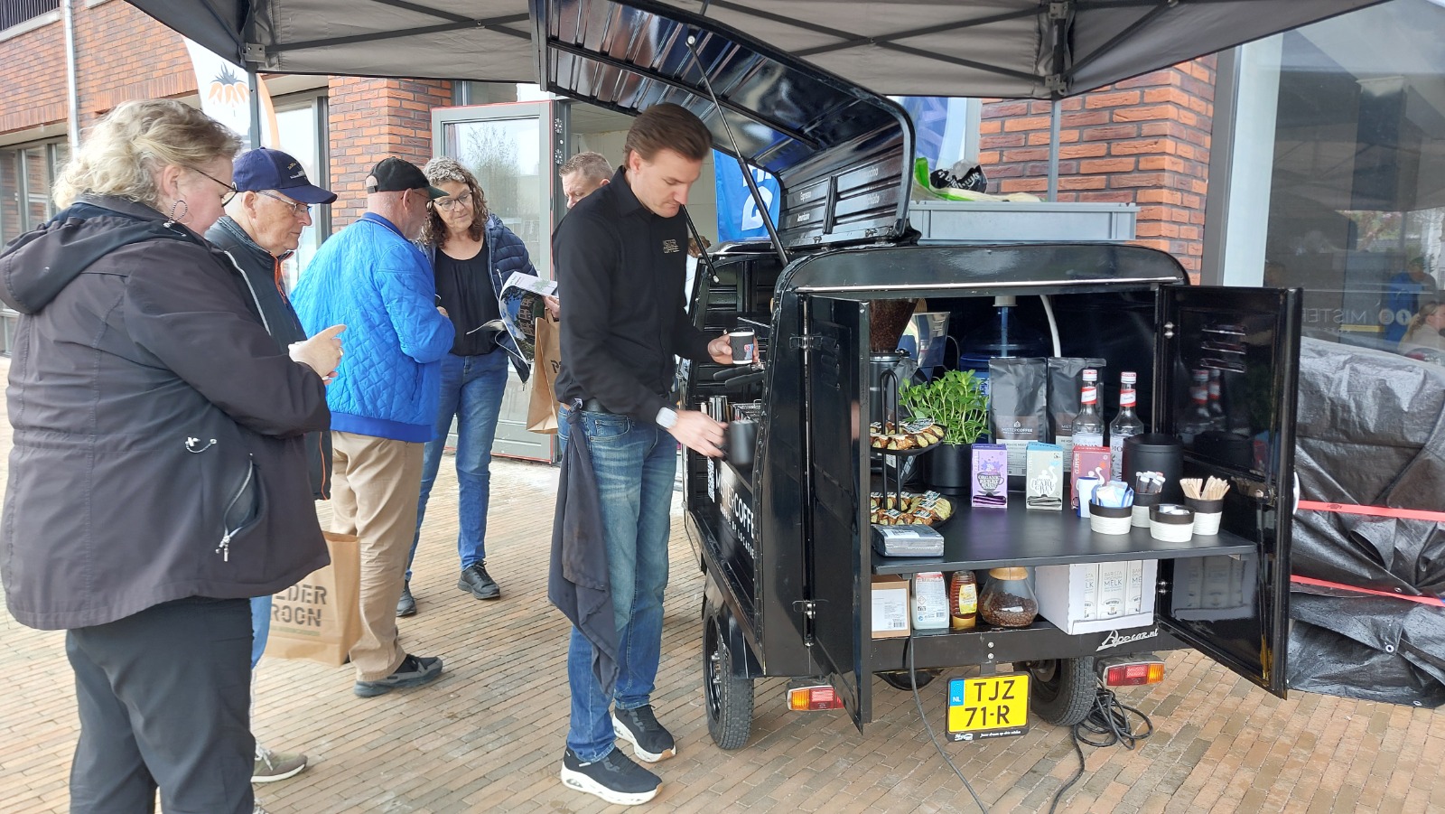 Verkoopbijeenkomst Polderkroon in De Maaier in Wieringerwerf.